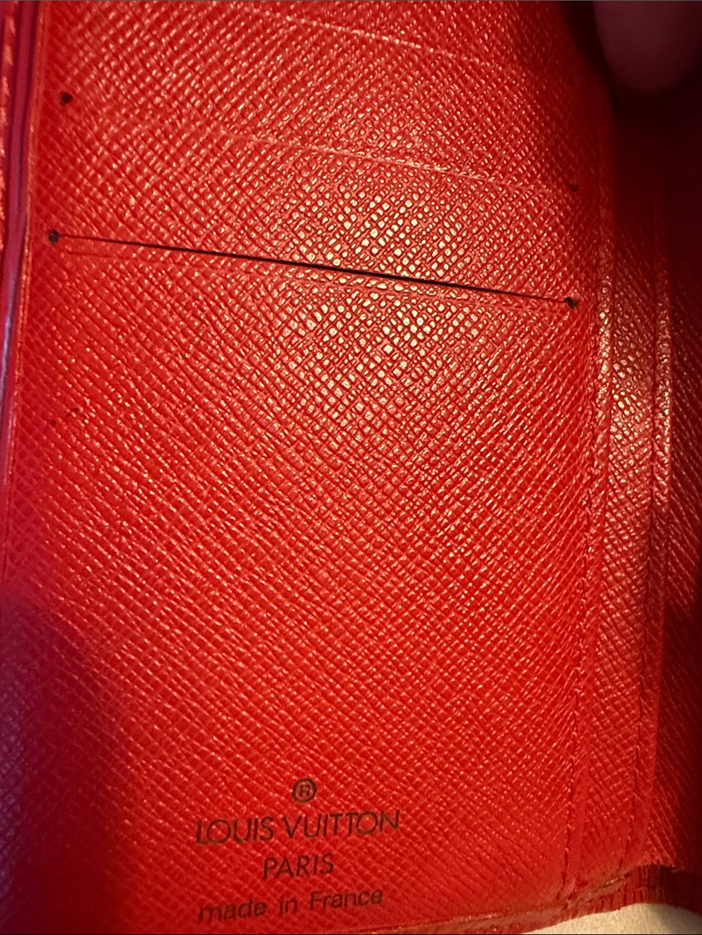 LV Epi Red Textured Women's Wallet Leather with kiss-lock - Picture 4 of 13